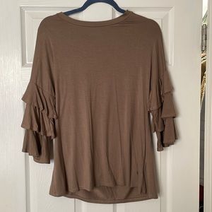 Brown top with tiered quarter inch sleeves